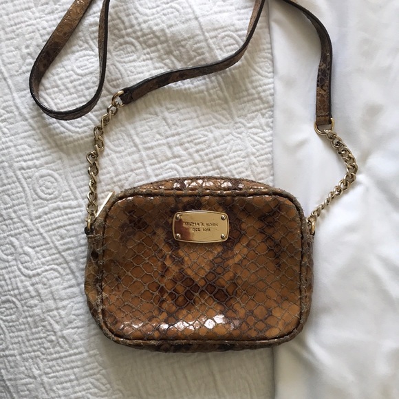 Michael Kors Crossbody - Picture 1 of 3